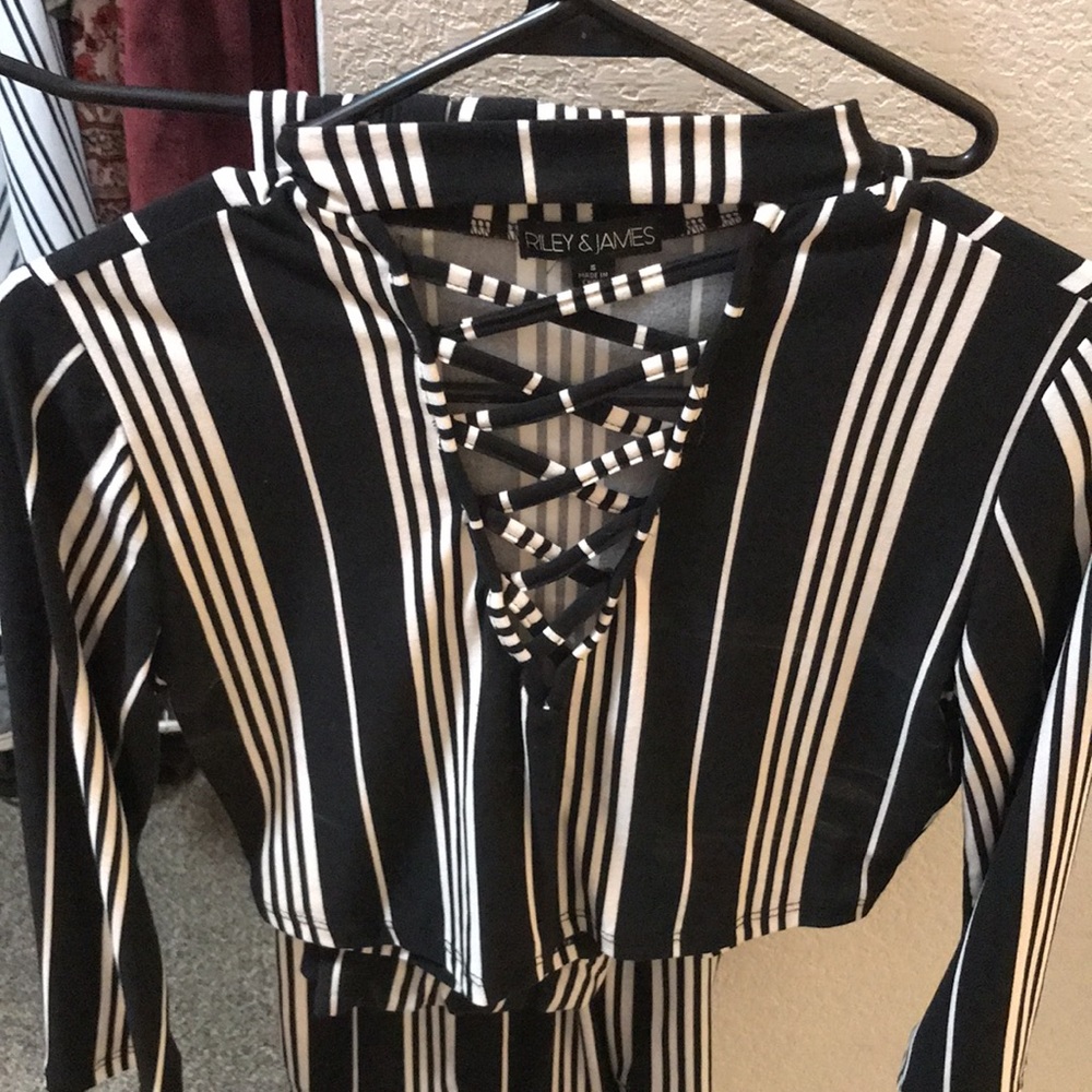 Matching Set with Bell Bottom Pants - Picture 2 of 2
